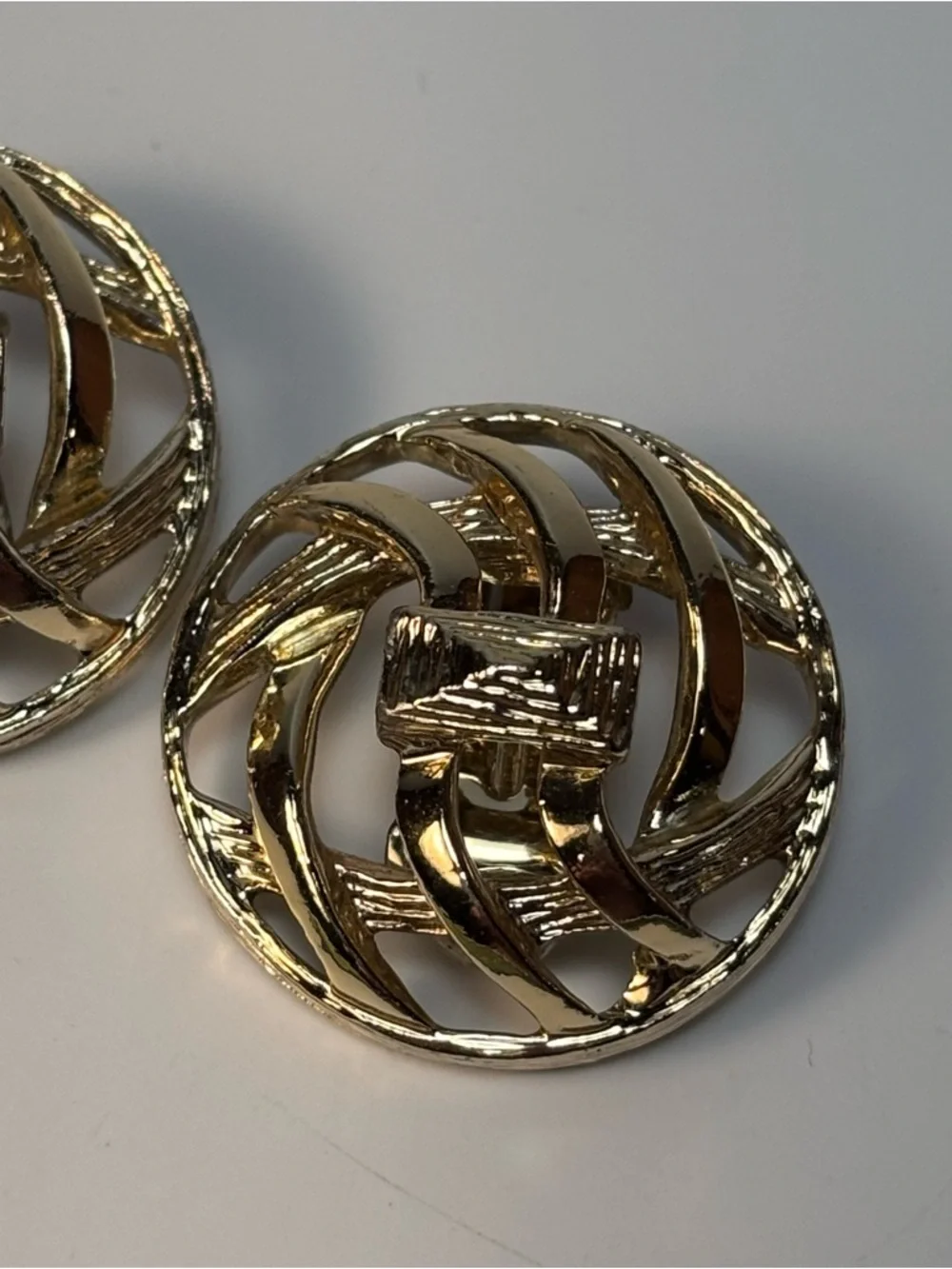 Gold-Tone Woven Circle‎ Clip-On Earrings - Elegant Women Jewelry